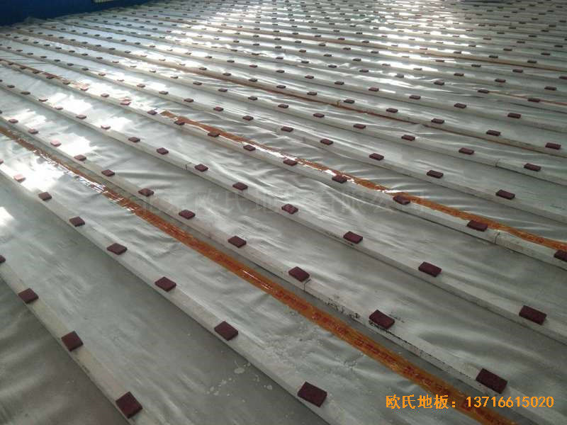 山西陽泉退休黨支部活動中心運(yùn)動木地板施工案例1