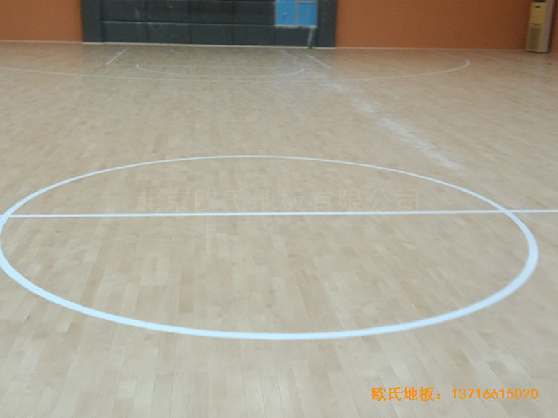湖北武漢實驗外國語學(xué)校籃球館運動地板鋪設(shè)案例4