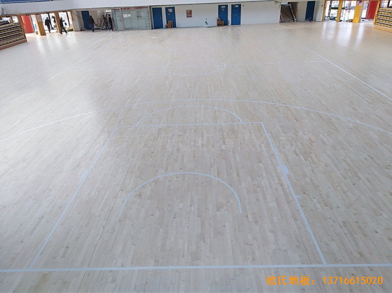 鄭州工業應用技術學院體育館運動木地板施工案例5