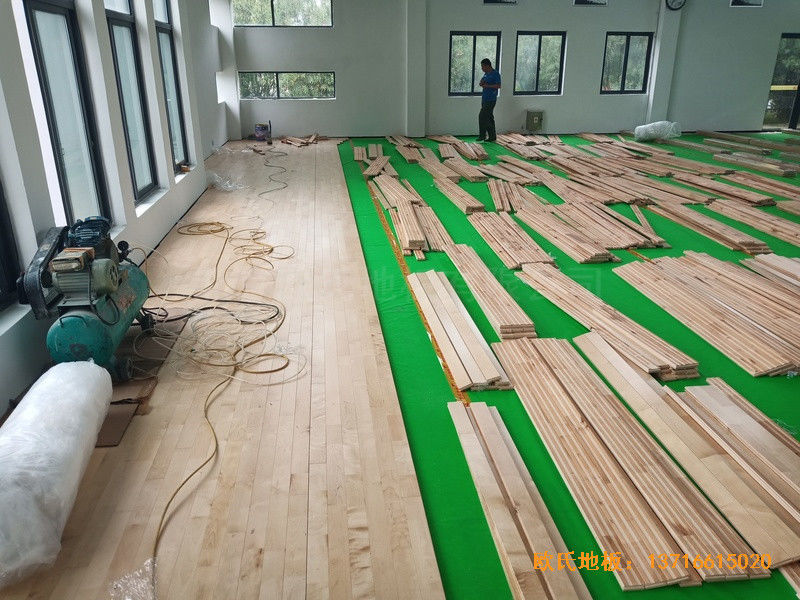 寧波中國(guó)石油儲(chǔ)蓄基地運(yùn)動(dòng)館體育木地板施工案例3