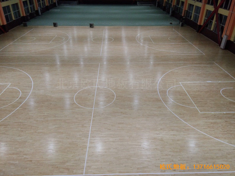 山東濟南章丘雙語學?；@球館體育地板施工案例5