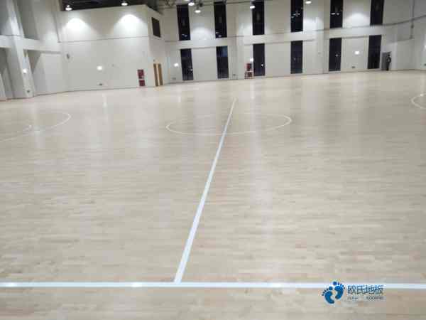 尋求體育運(yùn)動(dòng)地板哪些牌子好