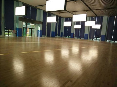 廣東珠海市中航花園羽毛球木地板鋪設