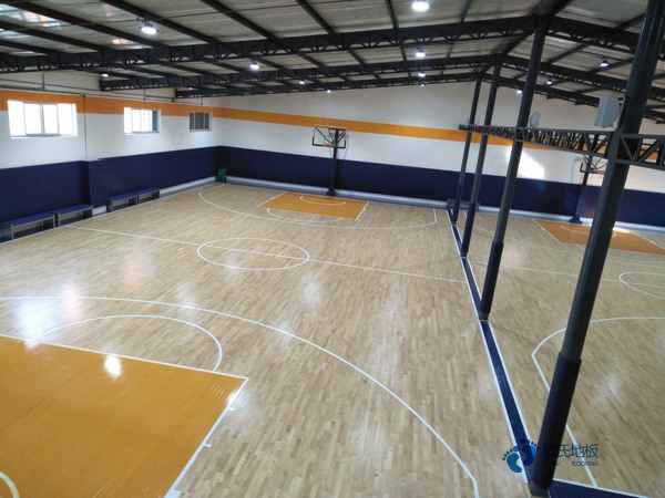 保養運動木地板的方法