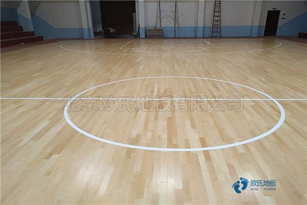 保養運動木地板的方法