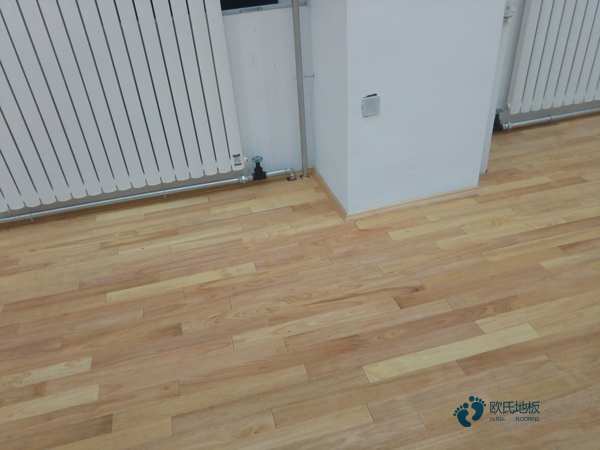 運動籃球地板哪個牌子環(huán)保2