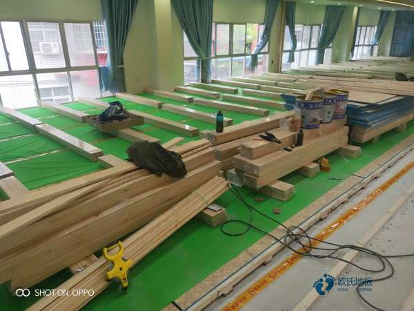 25厚體育運(yùn)動地板什么牌子好1