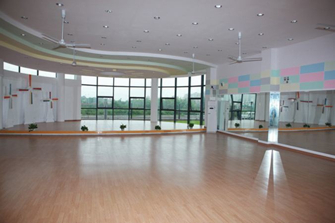 學(xué)校俄勒岡松舞臺地板施工步驟1