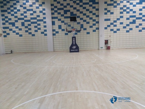 運(yùn)動(dòng)場(chǎng)木地板哪個(gè)品牌好2
