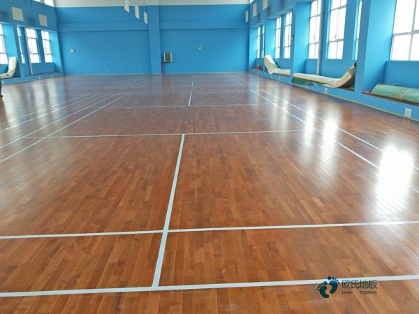 大學運動籃球木地板每平米價格
