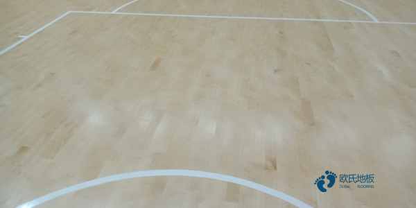 國標(biāo)運(yùn)動籃球木地板較低價格