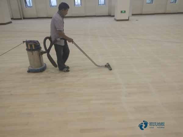 運(yùn)動(dòng)木地板怎么安裝方法2