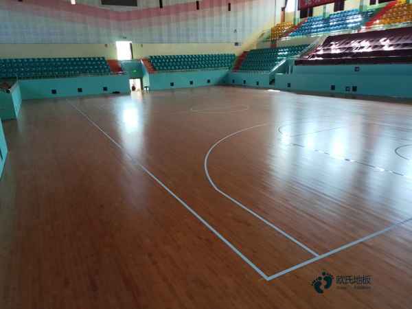 體育類專用運(yùn)動(dòng)木地板2