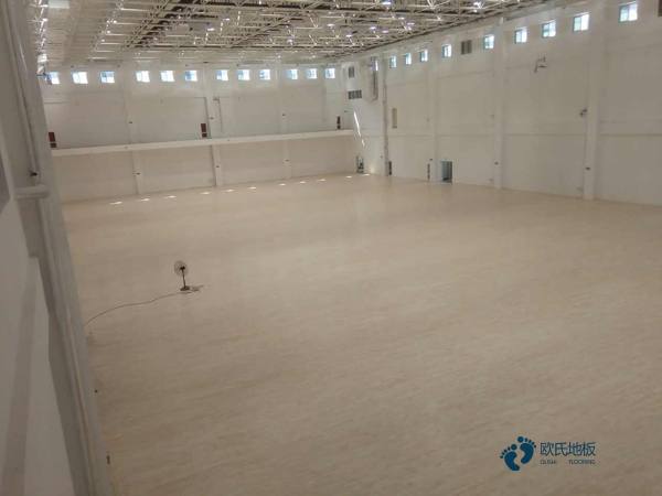 柞木運動籃球木地板多少錢一平方米