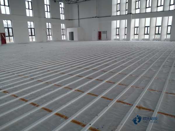 體育木地板翻新防滑價(jià)格多少2